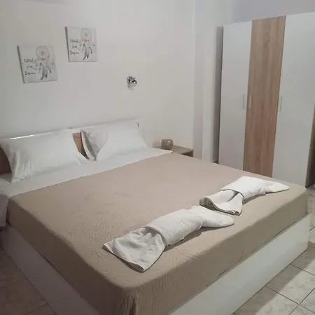 Amadeus Hawaii & Apartmán *