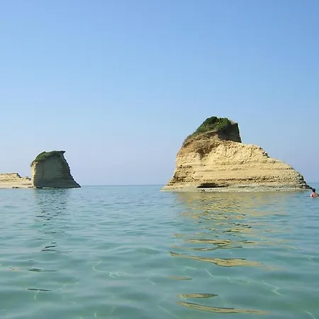 Amadeus Hawaii & Apartment