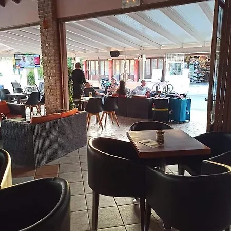 Amadeus Hawaii & * Sidari (Corfu)